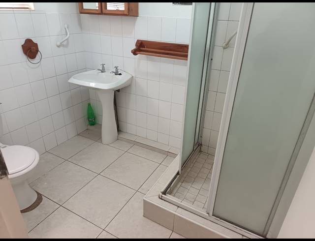 1 BEDROOM FLAT TO LET IN MORNINGSIDE